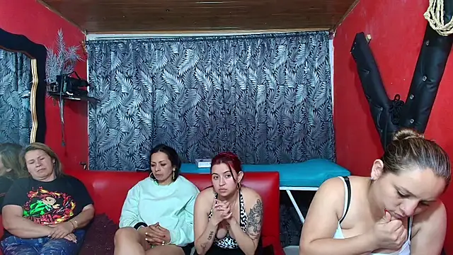 Snapshot of lesbiancuple chatting on 03/22/25, 03:41 lesbiancuple online show from 03/22/25, 03:41