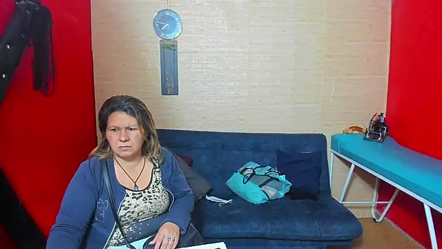 Snapshot of lesbiancuple chatting on 09/10/25, 12:21 lesbiancuple online show from 09/10/25, 12:21