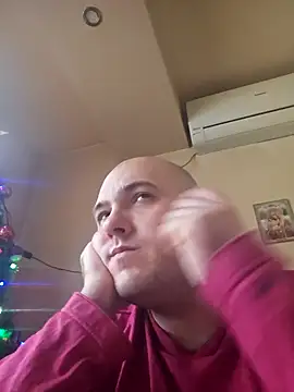 mario890605 online show from 12/25/24, 01:41