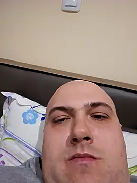 mario890605 online show from 01/09/25, 10:41