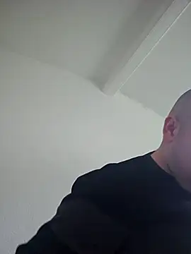 mario890605 online show from 03/12/25, 11:31