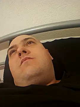 mario890605 online show from 09/21/25, 10:11