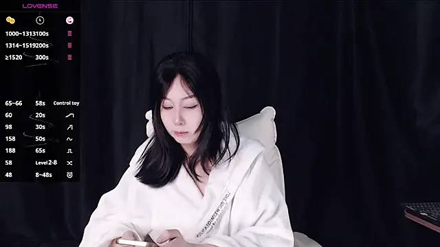 Snapshot of qianqian_ chatting on 03/22/26, 02:20 qianqian online show from 03/22/26, 02:20