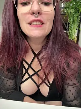 LunaMoongirl online show from 12/17/24, 12:43