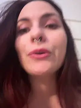 LunaMoongirl online show from 01/22/25, 04:44