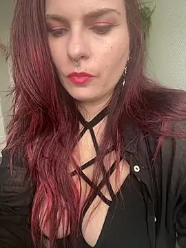 LunaMoongirl online show from 02/28/25, 02:53