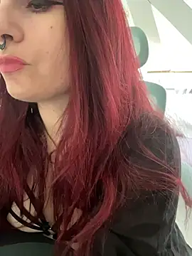 LunaMoongirl online show from 11/12/25, 03:01