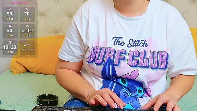 KarinaNoir online show from 10/30/25, 04:36