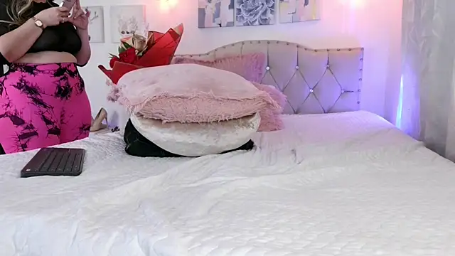 Dulce Morrys online show from 02/14/25, 08:05