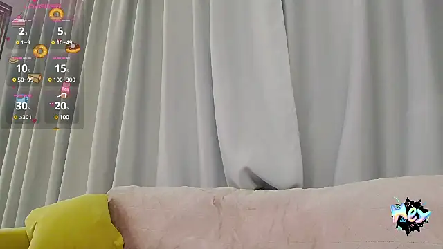 Snapshot of crystalmoon___ chatting on 02/19/25, 10:42 crystalmoon online show from 02/19/25, 10:42