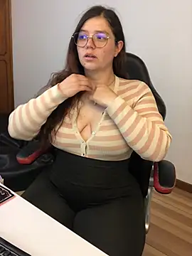 kayortiiz online show from 04/22/26, 11:17