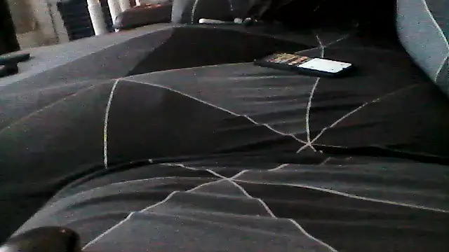 mickzizi online show from 12/15/25, 09:02