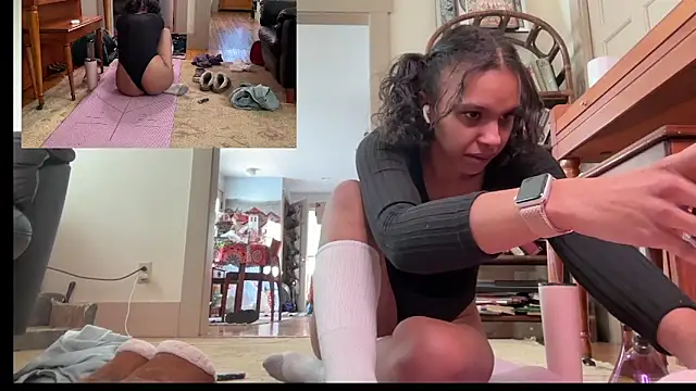 Snapshot of queendab626 chatting on 01/24/25, 02:30 queendab626 online show from 01/24/25, 02:30