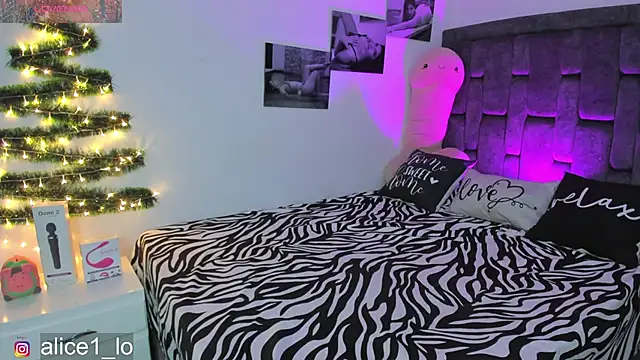 candy alicee online show from 12/24/24, 10:11