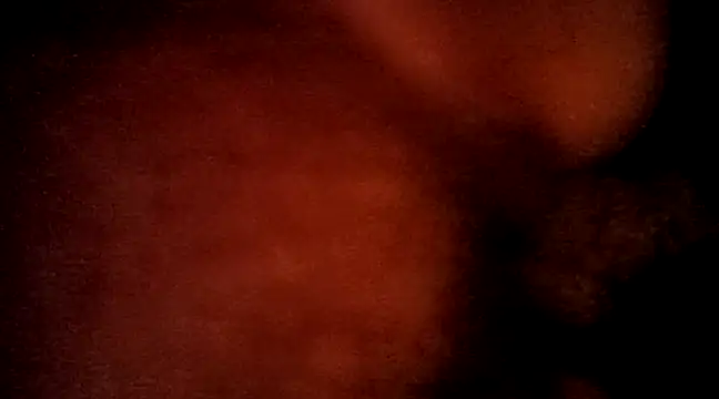 Snapshot of yellowwetfox chatting on 12/30/24, 12:00 yellowwetfox online show from 12/30/24, 12:00