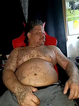 Snapshot of yellowwetfox chatting on 01/25/25, 10:51 yellowwetfox online show from 01/25/25, 10:51