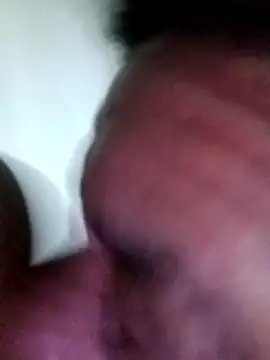 Snapshot of yellowwetfox chatting on 11/05/25, 04:45 yellowwetfox online show from 11/05/25, 04:45