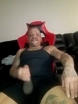 Snapshot of yellowwetfox chatting on 02/05/26, 02:33 yellowwetfox online show from 02/05/26, 02:33