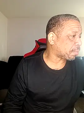 Snapshot of yellowwetfox chatting on 02/12/26, 05:19 yellowwetfox online show from 02/12/26, 05:19