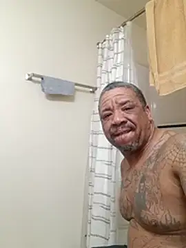 Snapshot of yellowwetfox chatting on 02/23/26, 03:48 yellowwetfox online show from 02/23/26, 03:48