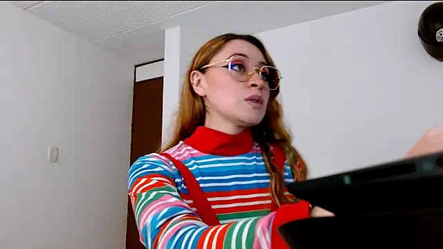 Juls winter  online show from 03/13/26, 06:25