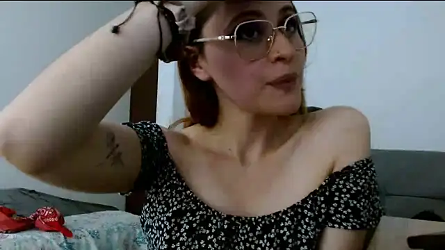 Juls winter  online show from 04/15/26, 07:21