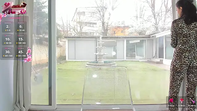 Snapshot of Sarabecker chatting on 03/15/25, 12:13 Sarabecker online show from 03/15/25, 12:13