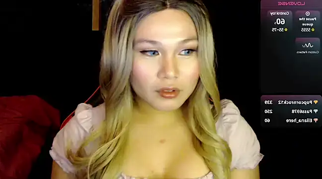 Snapshot of stacey_wills44 chatting on 12/20/24, 03:42 stacey wills44 online show from 12/20/24, 03:42