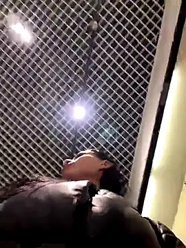 CrazzyChicks online show from 11/05/25, 08:03