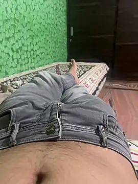 Snapshot of hotcuteguy_xxx1 chatting on 06/29/26, 02:06 hotcuteguy xxx1 online show from 06/29/26, 02:06