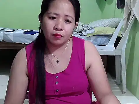 Snapshot of sweetlady_pinay chatting on 01/31/25, 10:42 sweetlady pinay online show from 01/31/25, 10:42