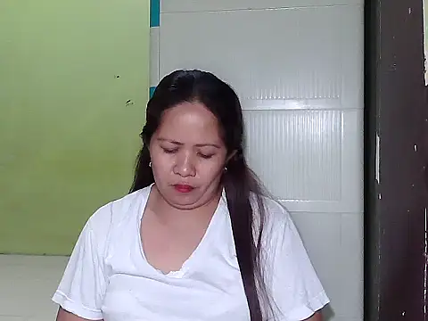 Snapshot of sweetlady_pinay chatting on 10/07/25, 12:46 sweetlady pinay online show from 10/07/25, 12:46