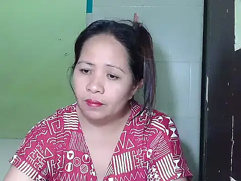 Snapshot of sweetlady_pinay chatting on 10/11/25, 10:14 sweetlady pinay online show from 10/11/25, 10:14