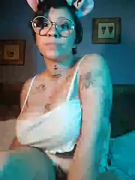 Snapshot of Lilmuh_ chatting on 12/10/24, 11:40 Lilmuh online show from 12/10/24, 11:40