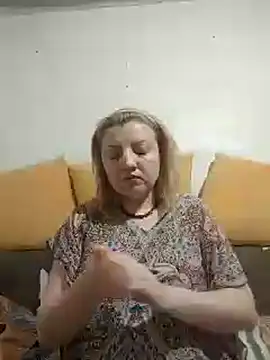 Snapshot of stefanyharper16 chatting on 02/28/25, 07:46 stefanyharper16 online show from 02/28/25, 07:46