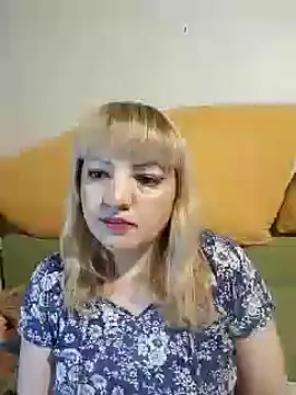 Snapshot of stefanyharper16 chatting on 09/15/25, 02:39 stefanyharper16 online show from 09/15/25, 02:39