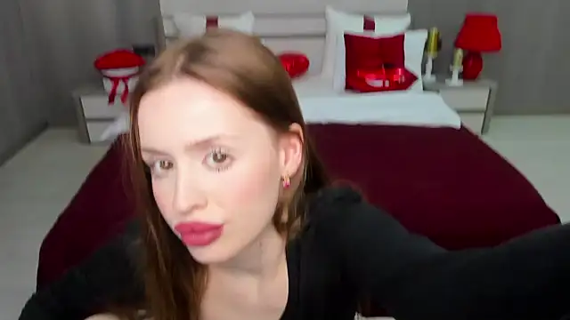 Snapshot of _Sweet__Cherry_ chatting on 03/13/25, 07:20 Sweet Cherry online show from 03/13/25, 07:20