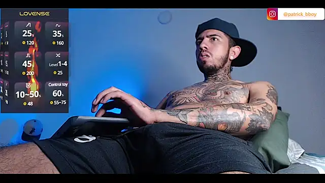 Snapshot of Evans_Osler chatting on 01/22/25, 05:16 Evans Osler online show from 01/22/25, 05:16