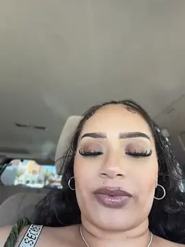 Snapshot of CarmelaAnthony chatting on 05/13/26, 06:38 CarmelaAnthony online show from 05/13/26, 06:38