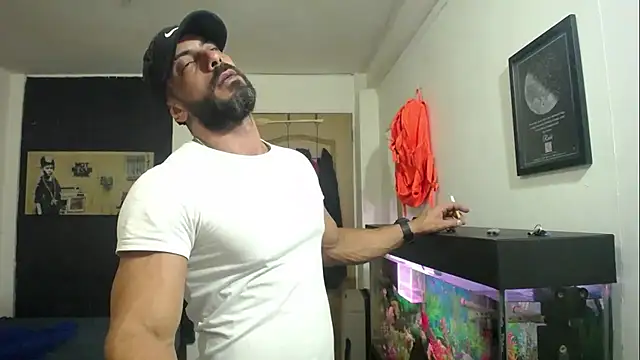 romeolovedark online show from 02/15/25, 03:20