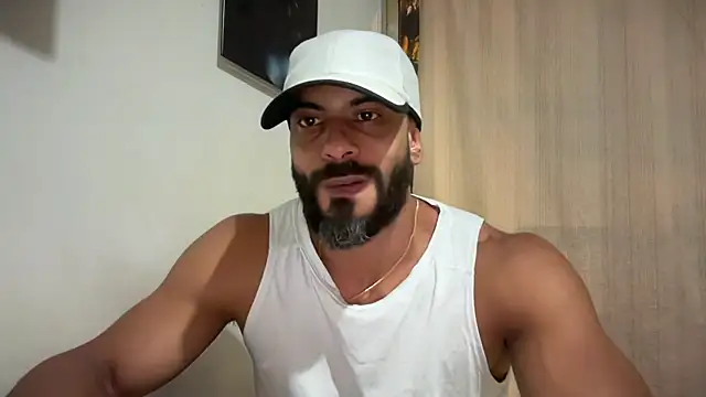 Snapshot of romeolovedark chatting on 05/30/26, 02:19 romeolovedark online show from 05/30/26, 02:19
