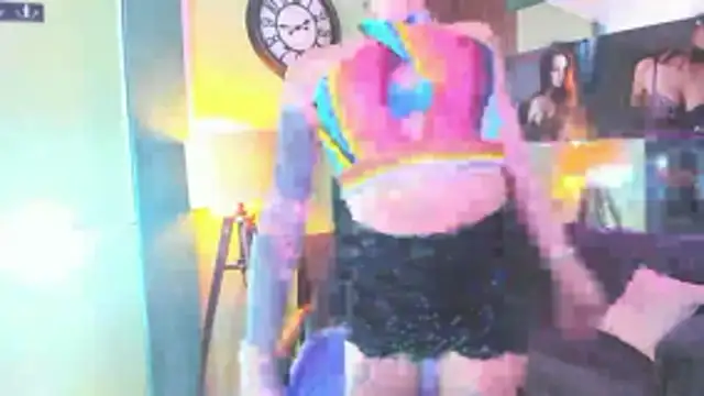 Snapshot of ximena22love chatting on 02/18/26, 11:44 ximena22love online show from 02/18/26, 11:44