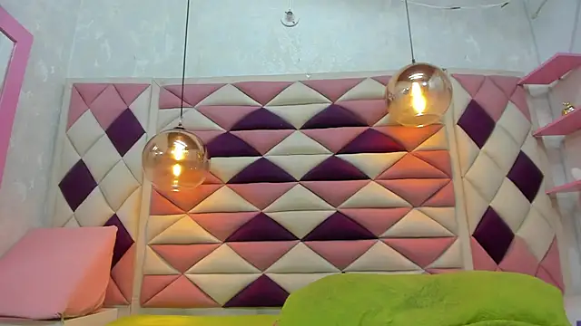 agath 69 online show from 01/28/25, 06:07