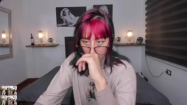 Mariana Joness online show from 02/17/25, 02:31