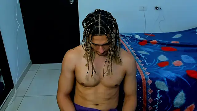 Snapshot of Kris_Khalifa69 chatting on 03/11/25, 02:07 Kris Khalifa69 online show from 03/11/25, 02:07