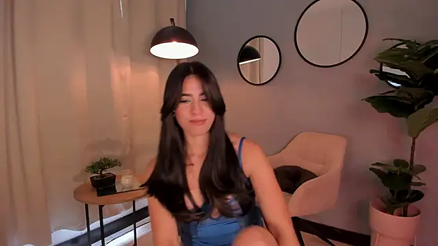 LiaPearce online show from 12/14/24, 03:36