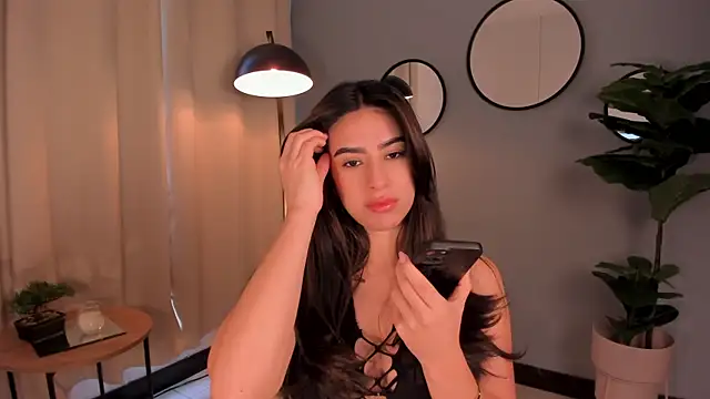 LiaPearce online show from 12/17/24, 12:54