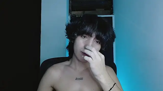 littlextreme online show from 04/24/26, 02:14