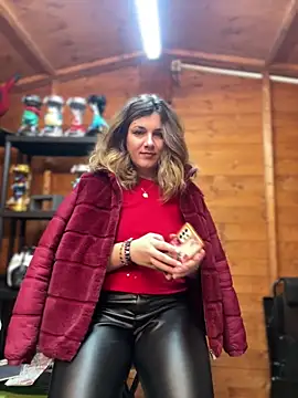 DaisyVibesss online show from 12/29/24, 04:40