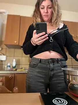 DaisyVibesss online show from 01/15/25, 09:24